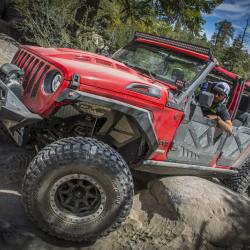 DV8 OFFROAD INFEND03FB