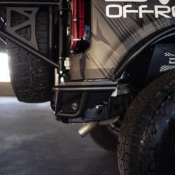 DV8 OFFROAD RBBR04