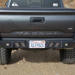 DV8 Offroad RBTT1-03