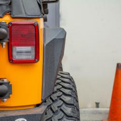 DV8 Offroad FENDB-09