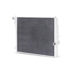 Mishimoto MMRAD-E46-323