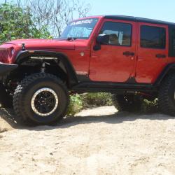 DV8 OFFROAD HT07FB42