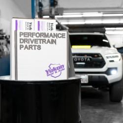 YUKON GEAR & AXLE YGKT008456LOC4