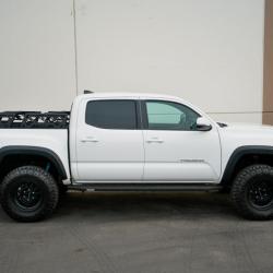 DV8 Offroad RRUN-01