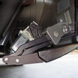 AMP RESEARCH 7513801AB