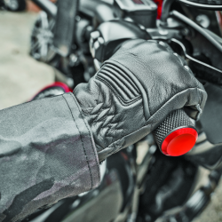 SPEED AND STRENGTH 880465