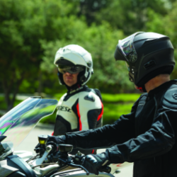 SENA TECHNOLOGIES OUTRUSHRMB0XL3