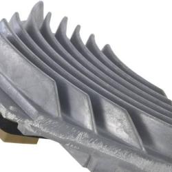 FAMOUS BRAND 2400300548