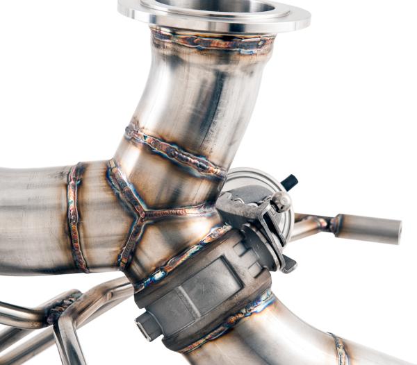 AWE Tuning 3025-31022