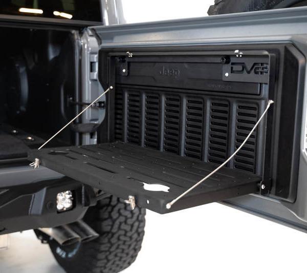 DV8 Offroad TTJL-01