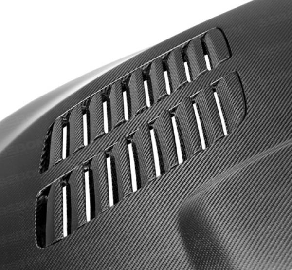 Seibon HD1213BMWF30-GTR