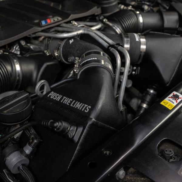 Mishimoto MMINT-F10-12WBK