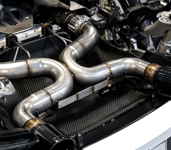 AWE Tuning 3010-33050