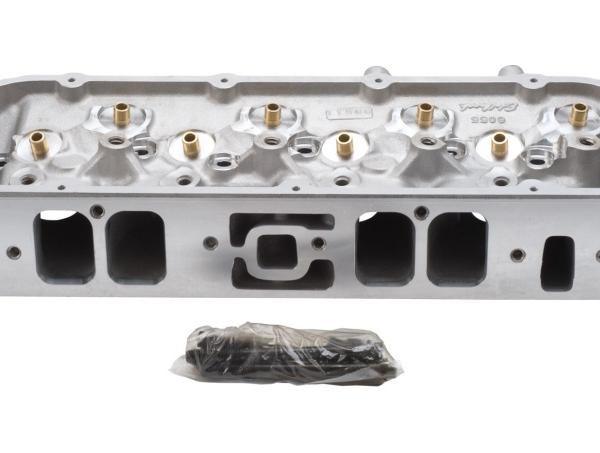 EDE Performer RPM Cyl Head Edelbrock 60549