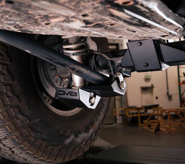 DV8 Offroad SPBR-04