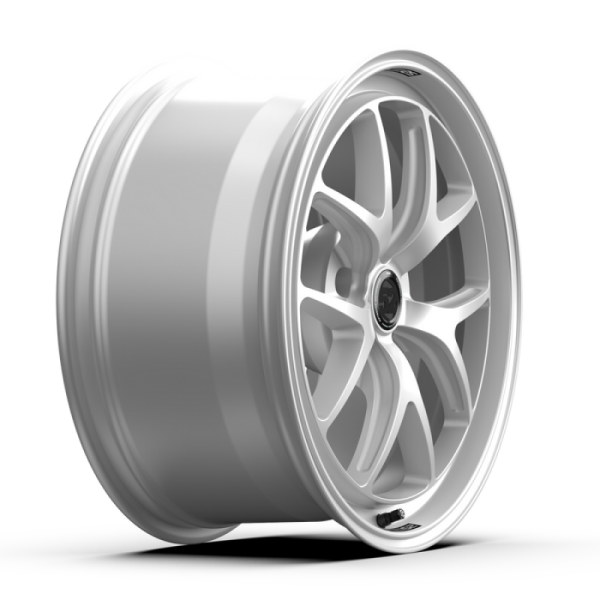 fifteen52 RSSRS-99552+22