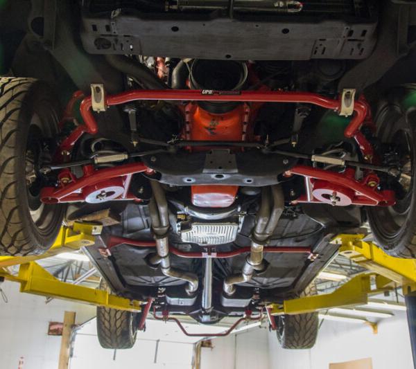 UMI Performance 303133-1-B