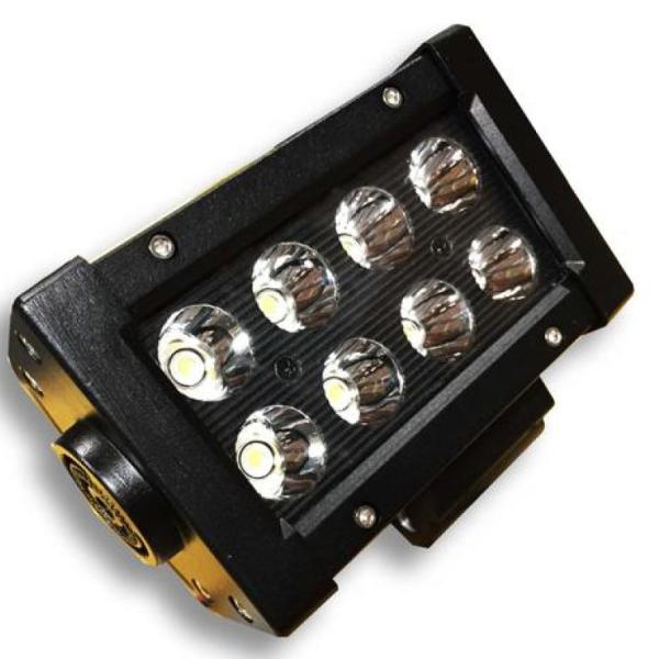 DV8 Offroad BR5E24W3W