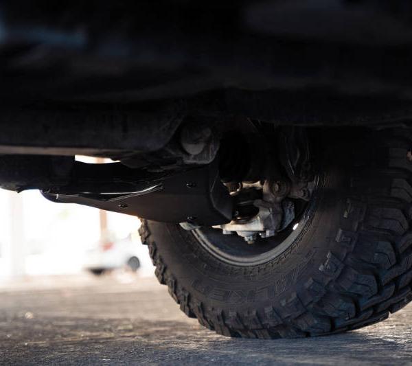 DV8 Offroad SPT2-01