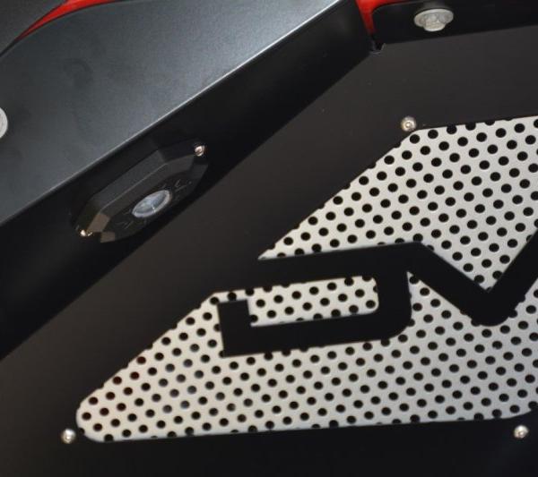 DV8 Offroad INFEND-01FR