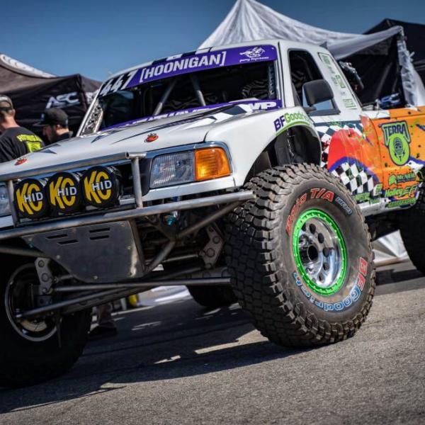 KC HiLiTES 5818