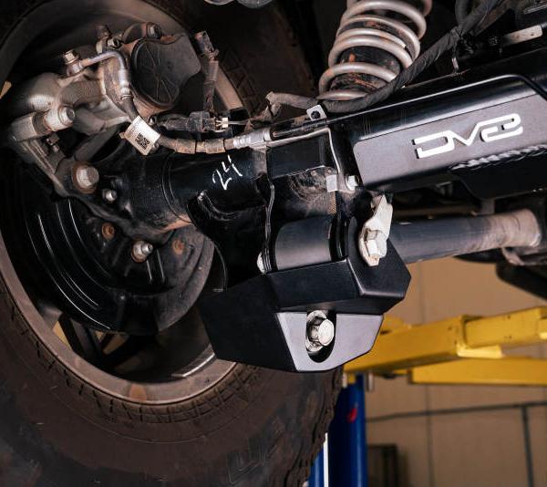 DV8 Offroad SPBR-04
