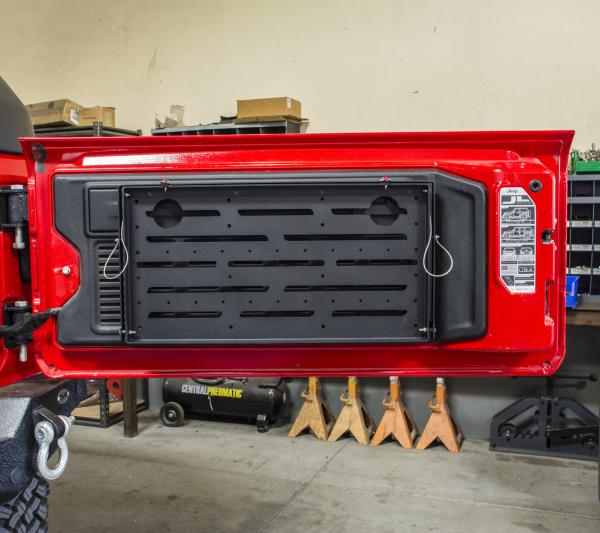DV8 Offroad TTJL-01