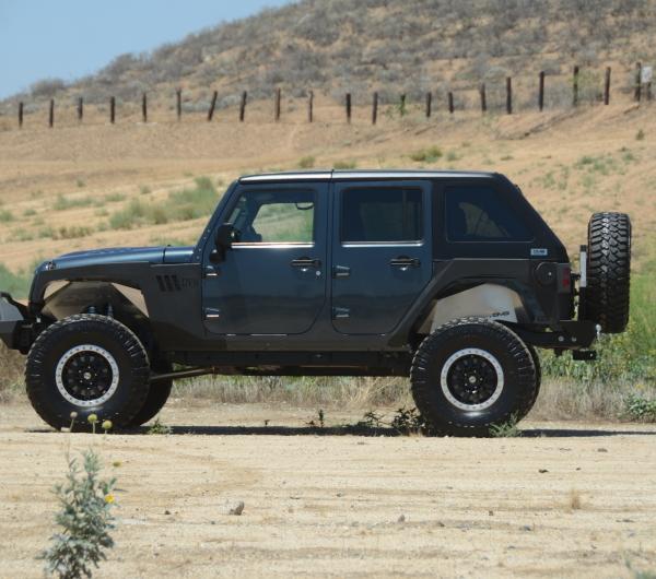 DV8 Offroad HT07FB42