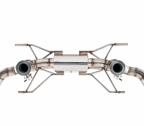 AWE Tuning 3025-31022