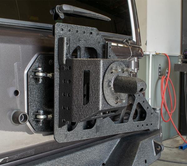 DV8 Offroad TCJL-06