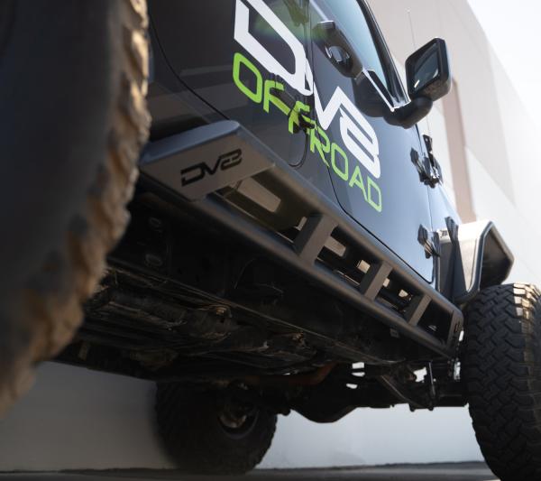 DV8 Offroad SRJL-07