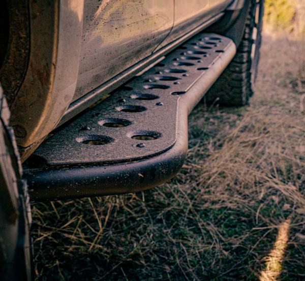 Cali Raised LED CR2595