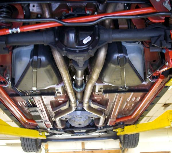 UMI Performance 1052-B