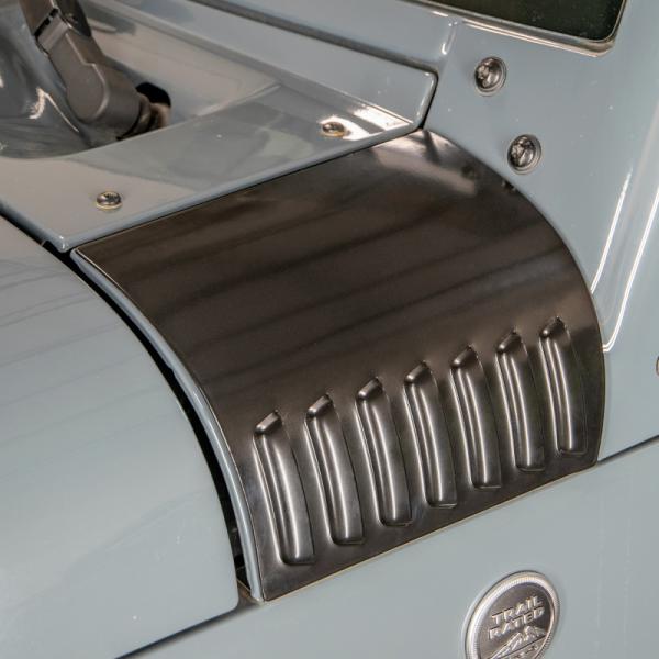 DV8 Offroad D-JP-190003-BK