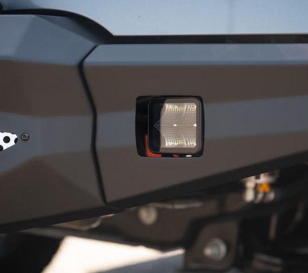 DV8 Offroad BE3EW40W
