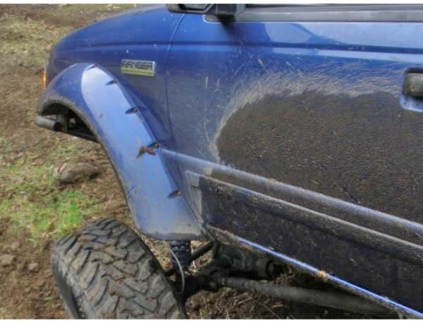 Bushwacker 21027-11