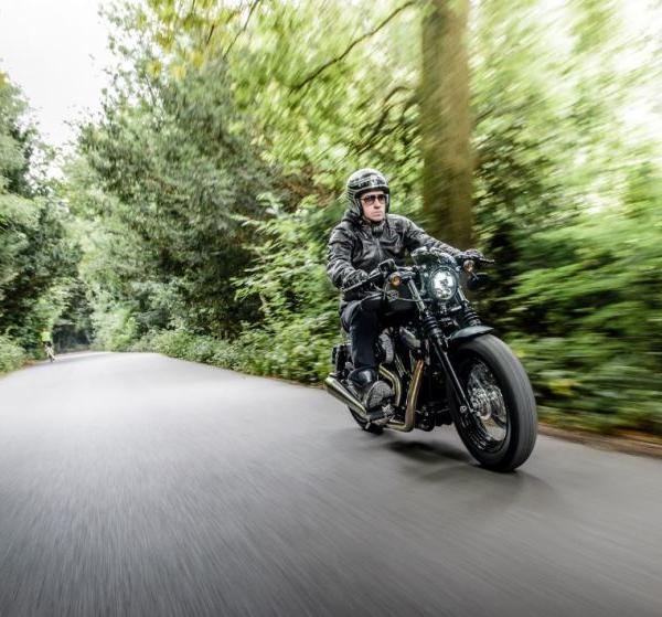 Ohlins HD 143