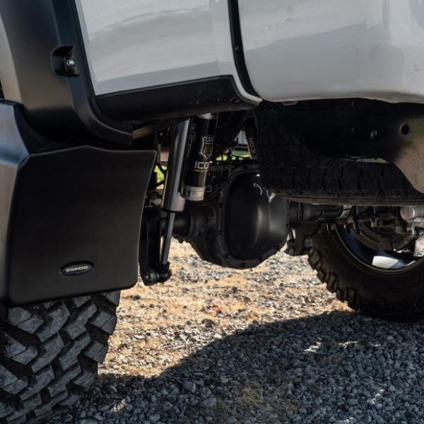 Bushwacker MUD-30040