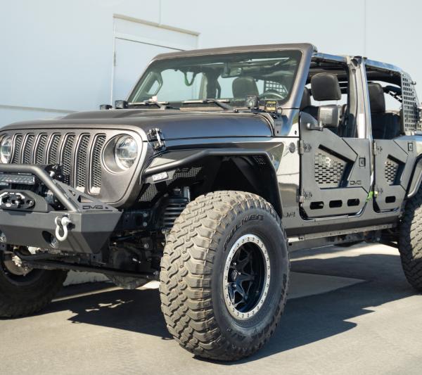 DV8 Offroad SRJL-09