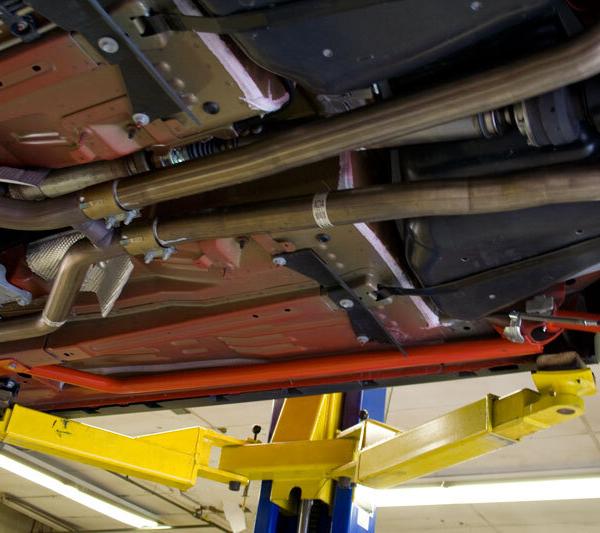 UMI Performance 1052-B