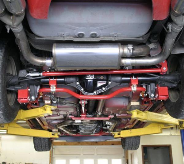 UMI Performance 2245-325-B