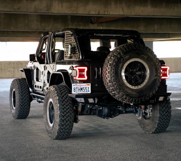 DV8 Offroad FDJL-07
