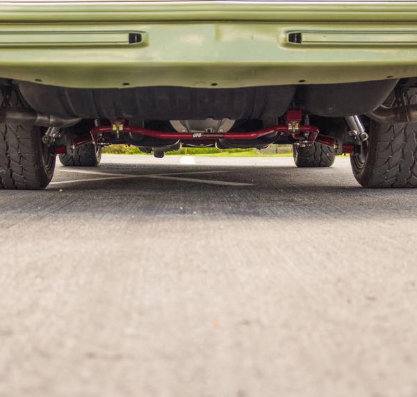 UMI Performance 3044-275-R