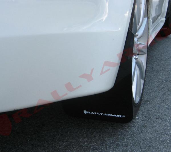 Rally Armor MF8-UR-BLK/WH