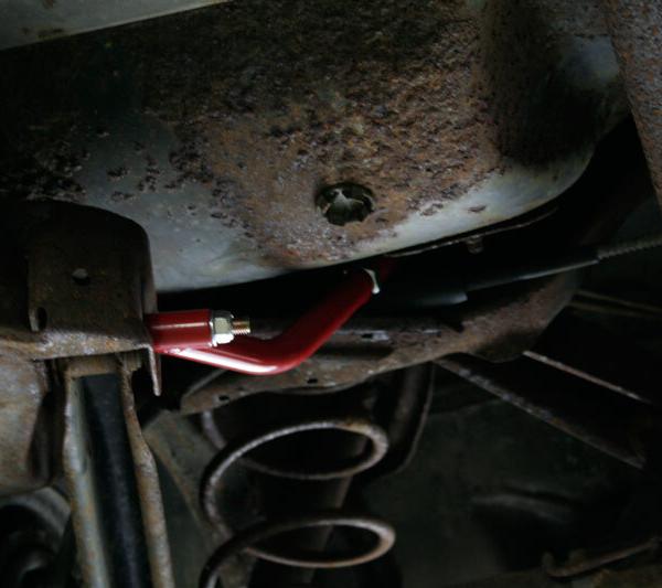 UMI Performance 3028-B