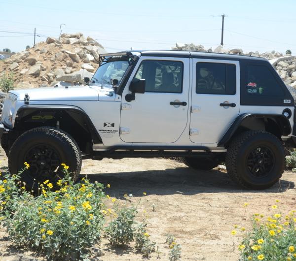 DV8 Offroad HT07FB42