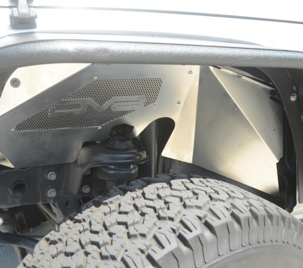 DV8 Offroad INFEND-01FR
