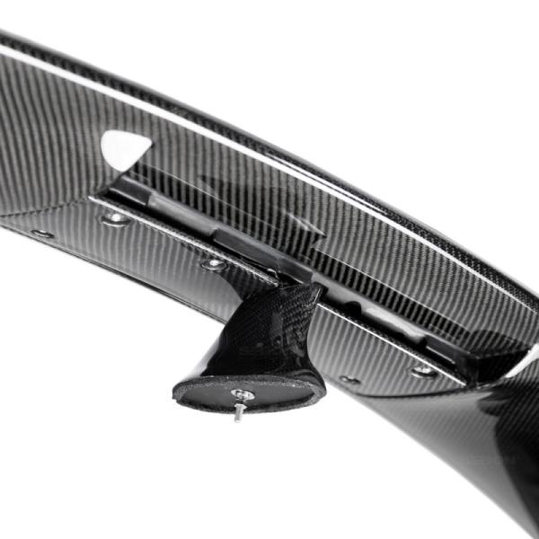 SEI Rear Spoilers Seibon RS0910NSGTR-OE