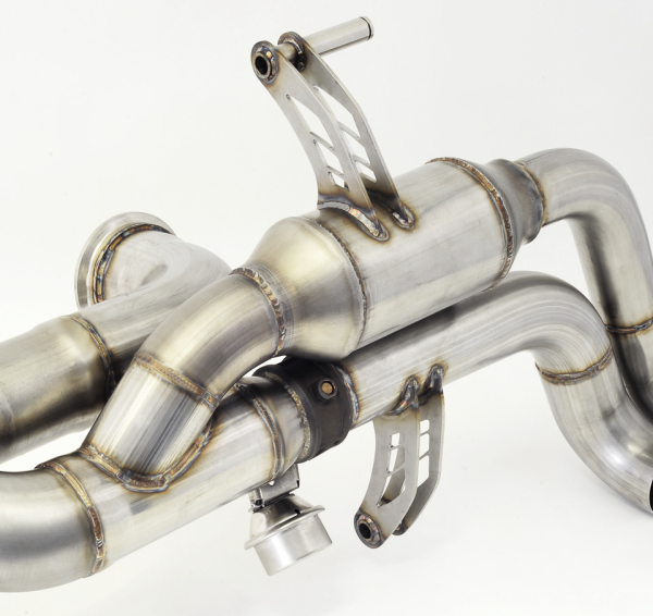 AWE Tuning 3025-31012