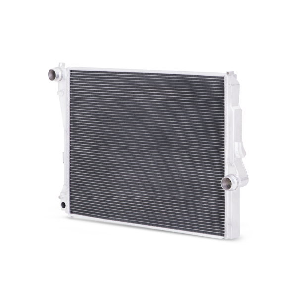 Mishimoto MMRAD-E46-323A